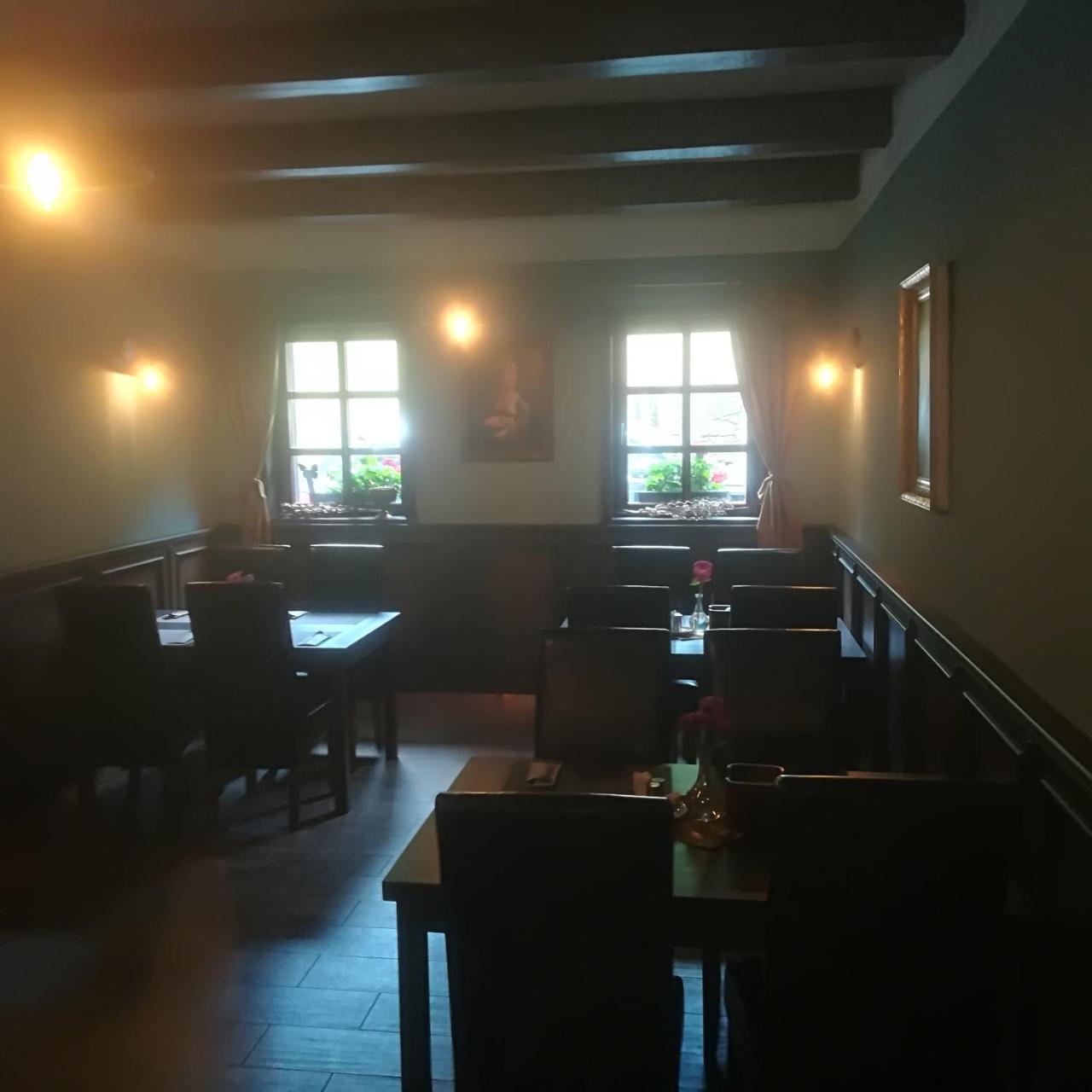 Penzion A Restauracia Hanisberg Krupina Exterior photo